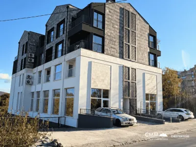 Radovići'de Luštica Bay Yakınında Ticari Alan — 255 m²
